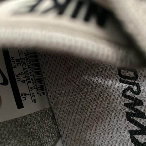 Nike Air VaporMax Flyknit 3 - Picture 7 of 7